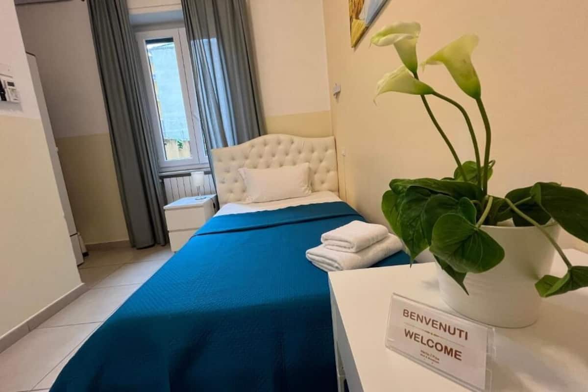 Phòng đơn, phòng tắm riêng