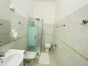 Bathroom - Hello Pisa (Pisa)