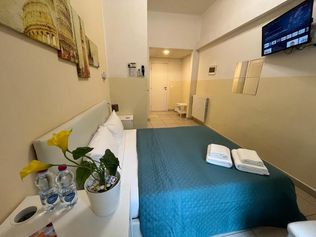 Double Room, Private Bathroom, Courtyard View