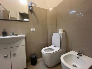 Bathroom - Hello Pisa (Pisa)