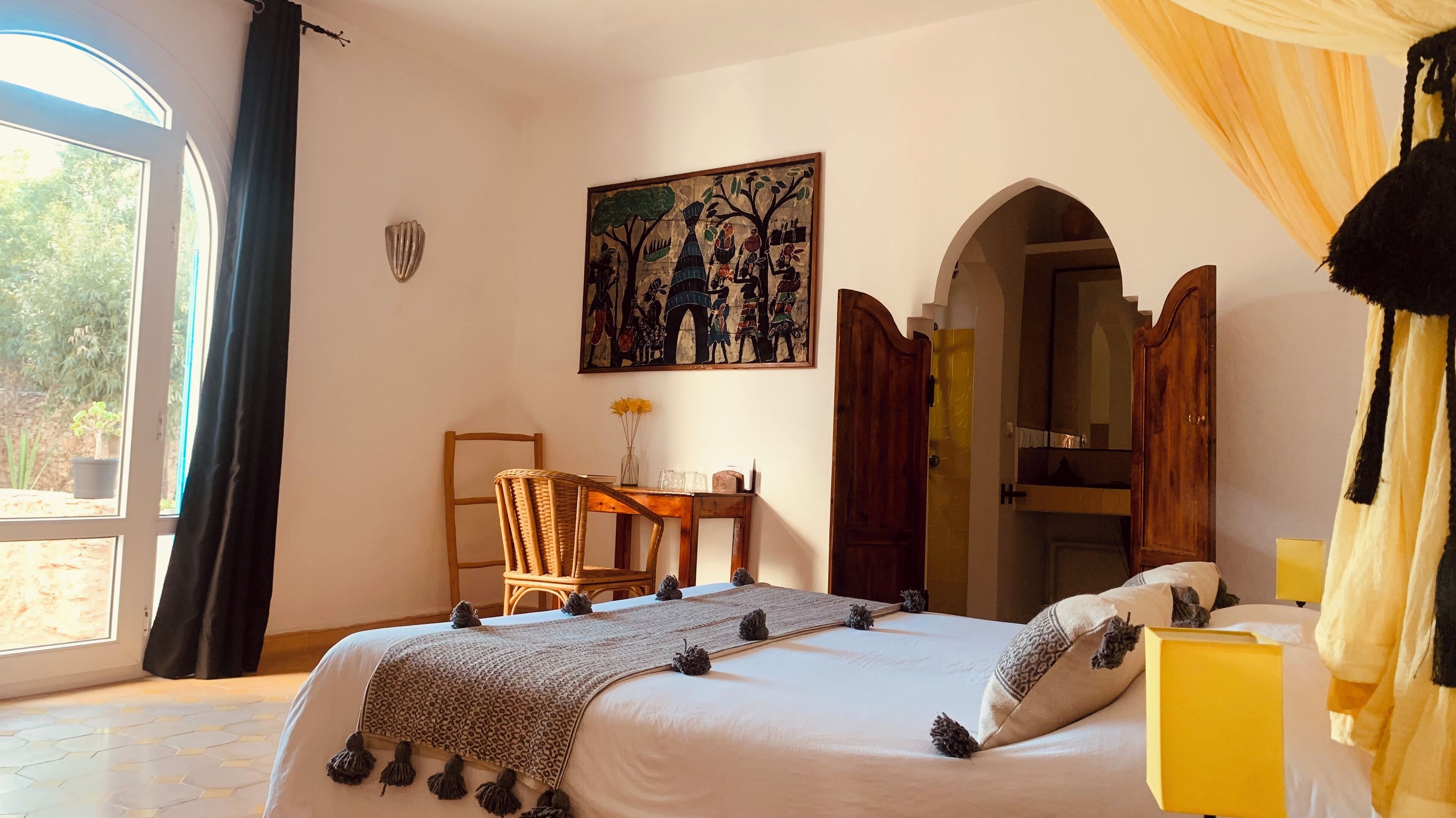 Strykjärn/strykbräda, wi-fi och sängkläder