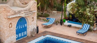 8 km from Essaouira, large villa with heated pool and wellness area