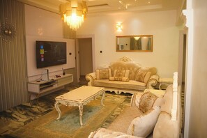 Living room - Luxurious 1 Duplex and 3 Flats Apartments, Ugbor Village RD, Benin City Nigeria (Benin City)