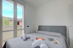 2 bedrooms, free WiFi, bed sheets - Pl-villas 2 Bedrooms Deluxe 4pax (Porlezza)