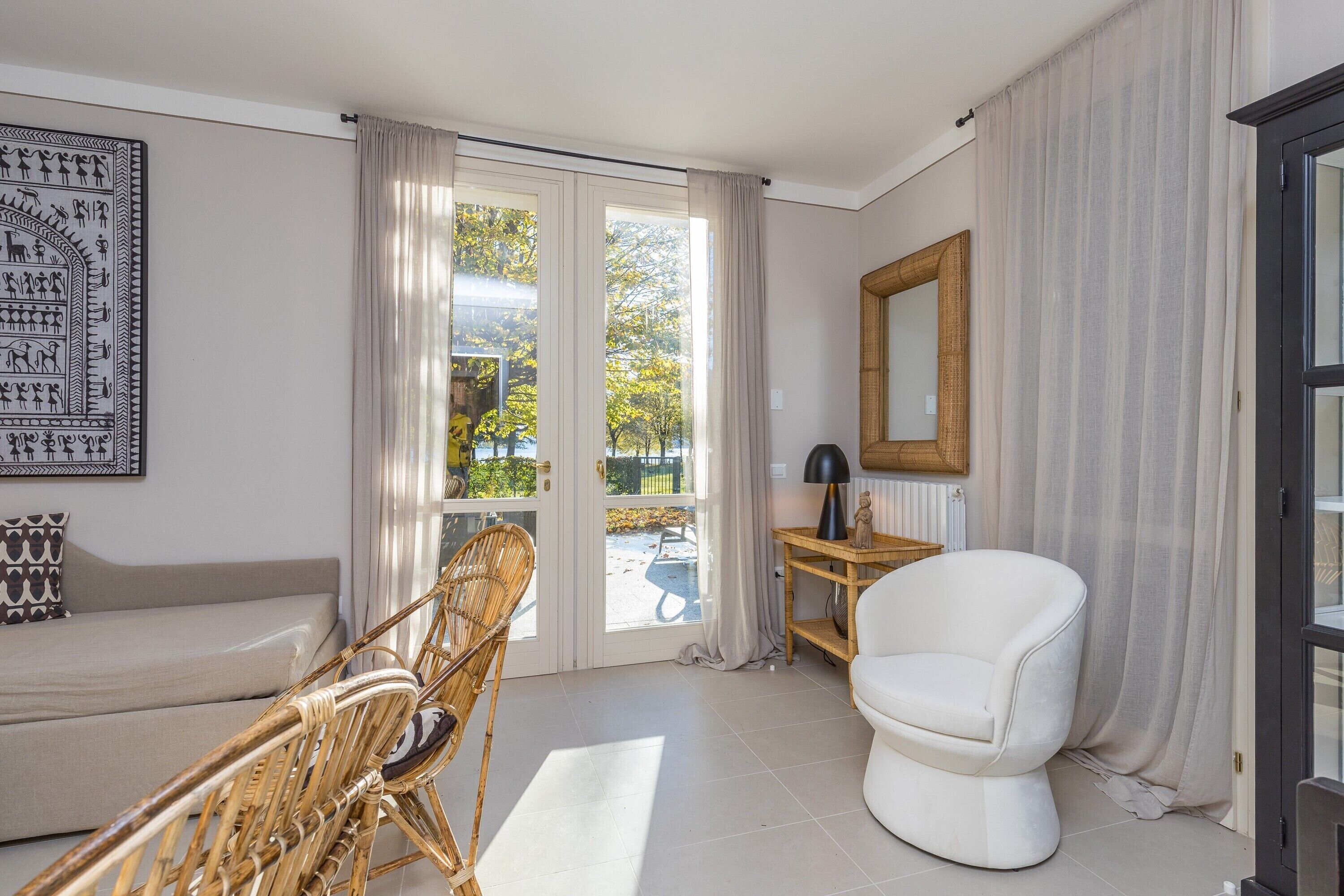 Familienapartment, Mehrere Schlafzimmer, Seeseite (PL-Villas 2 bedrooms Deluxe 4pax) | Wohnbereich