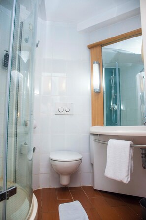 Standard Single Room, City View | Bathroom