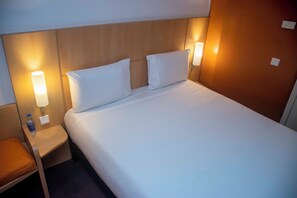 Suite familiar, vista a la ciudad | Wifi gratis y ropa de cama 