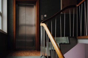 Interior - Nice 2 room apartment App. for 4 pers. in the center of Hamburg (Hamburg)