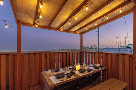 Restaurante al aire libre. Rush Awaji Canariya - Self Check-In Only