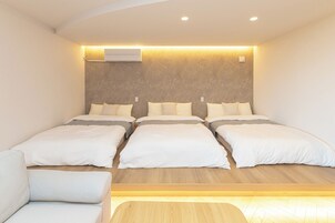 Villa Deluxe, no fumadores, frente al mar | Escritorio, espacio para trabajar con un portátil, cortinas opacas