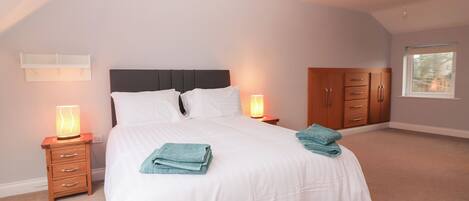 3 bedrooms, individually decorated, individually furnished, free WiFi