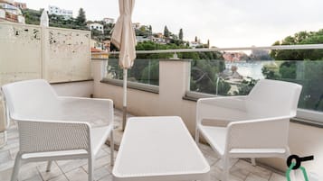 Chambre Supérieure Double ou avec lits jumeaux, balcon | Balcon