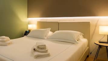 Camera Standard con letto matrimoniale o 2 letti singoli | Una cassaforte in camera, culle/letti per bambini (gratuiti)