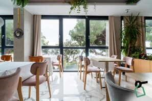 Free daily buffet breakfast - Hotiday Lerici Porto (Lerici)