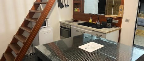 Apartamento conforto, vista para o mar | Parte interna