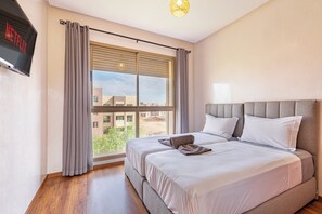 3 chambres, fer et planche à repasser, Wi-Fi, literie fournie