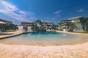 2 outdoor pools - Brisas del Mar by Playa Caracol Resorts (Punta Chame, Panamá, Panamá)