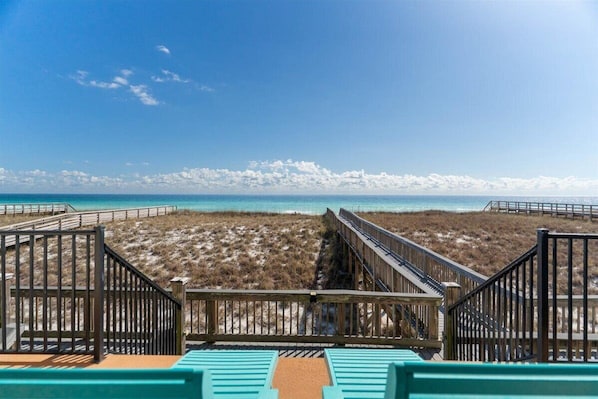 Property grounds - New Listing! Amazing Gulf Front Home, Stunning Waterfront Views! (Navarre)