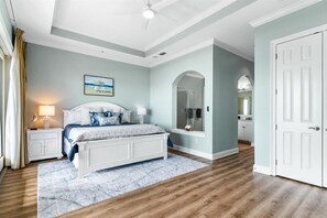 4 bedrooms, iron/ironing board, WiFi, bed sheets - New Listing! Amazing Gulf Front Home, Stunning Waterfront Views! (Navarre)