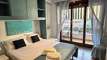 5 dormitorios, tabla de planchar con plancha, wifi gratis y ropa de cama