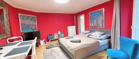 Fer et planche à repasser, Wi-Fi, draps fournis