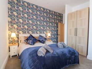 Cottage | 3 bedrooms, individually decorated, individually furnished, free WiFi - The Penthouse at 86 (Rossendale)