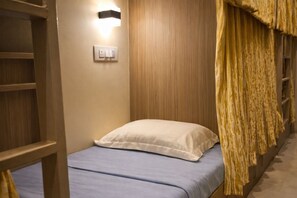 Deluxe Shared Dormitory | Free WiFi - Relax Kurla Dormitory  (Mumbai)
