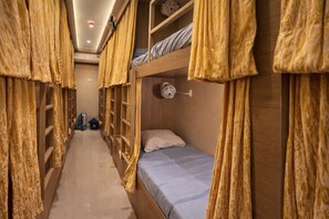 Deluxe Shared Dormitory | Free WiFi - Relax Kurla Dormitory  (Mumbai)