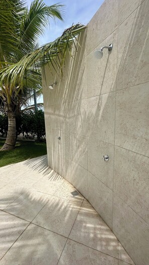 Property grounds - Caribbean 2BR Apartment - Facing the pool (Punta Cana)