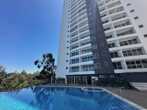 Căn hộ, 2 phòng ngủ, phù hợp cho người khuyết tật, ban công | Hồ bơi | Hồ bơi ngoài trời 