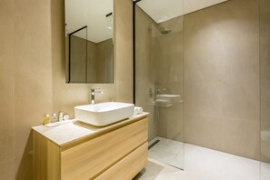 Shower, hair dryer, bidet, towels - Balcony-Facing Pool 2BR w/ Asst Room, Minutes Walk to Park and Miracle Garden (Dubai)