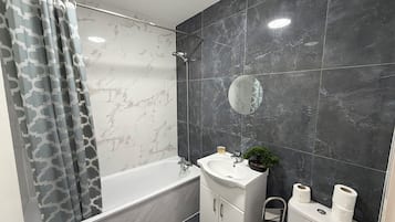 Shared Dormitory, 1 Bedroom, Smoking, Balcony | Bathroom