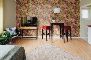 Interior - Central studio, 7 min. to main station, 2 pers. (Hamburg)