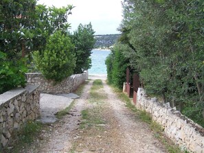 Apartment, 1 Bedroom, Accessible, Smoking | Garden - Studio Apartman Maslina in Zaglavice With Great View (Marina)