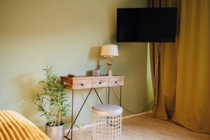 Interior - Central studio, in HH 7 min. to the main station, 2pers. (Hamburg)