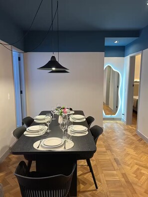 Dining - Elegant and luxurious 3-bedroom apartment in Ipanema, just 400m from the beach! (Rio de Janeiro)