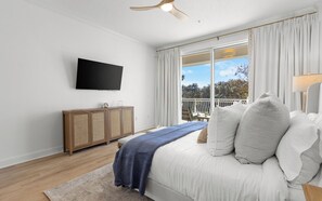 3 habitaciones, tabla de planchar con plancha, wifi y ropa de cama 