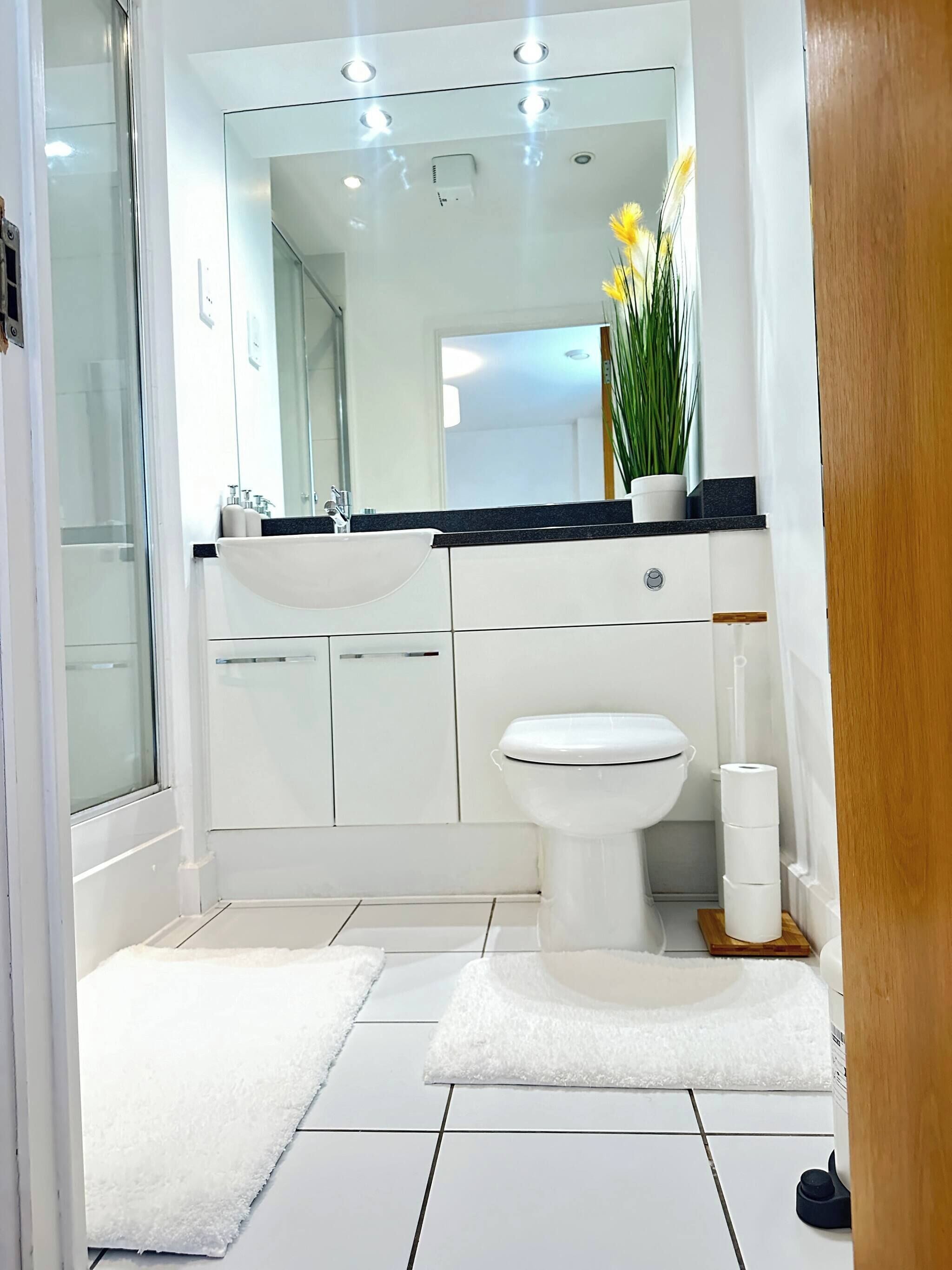 Room, 1 Bedroom, Accessible, Garden View | Bathroom