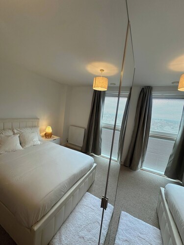 Room-en-suite Queenroom With Parking and
