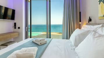 Iron/ironing board, free WiFi