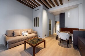 TV - New suite 6 personnes- Saint Germain Notre-Dame#AC (Paris)