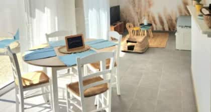 Cosy house with bohemian decor 3 km from the sea, between Pornic and Noirmoutier