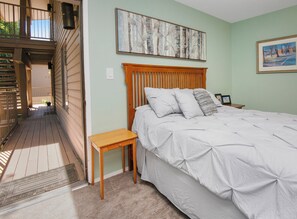 WiFi, bed sheets - Après Haus Studio: Lock-off Unit w Pool, Hot Tubs, Sauna and Vail + BC Shuttle (Avon)