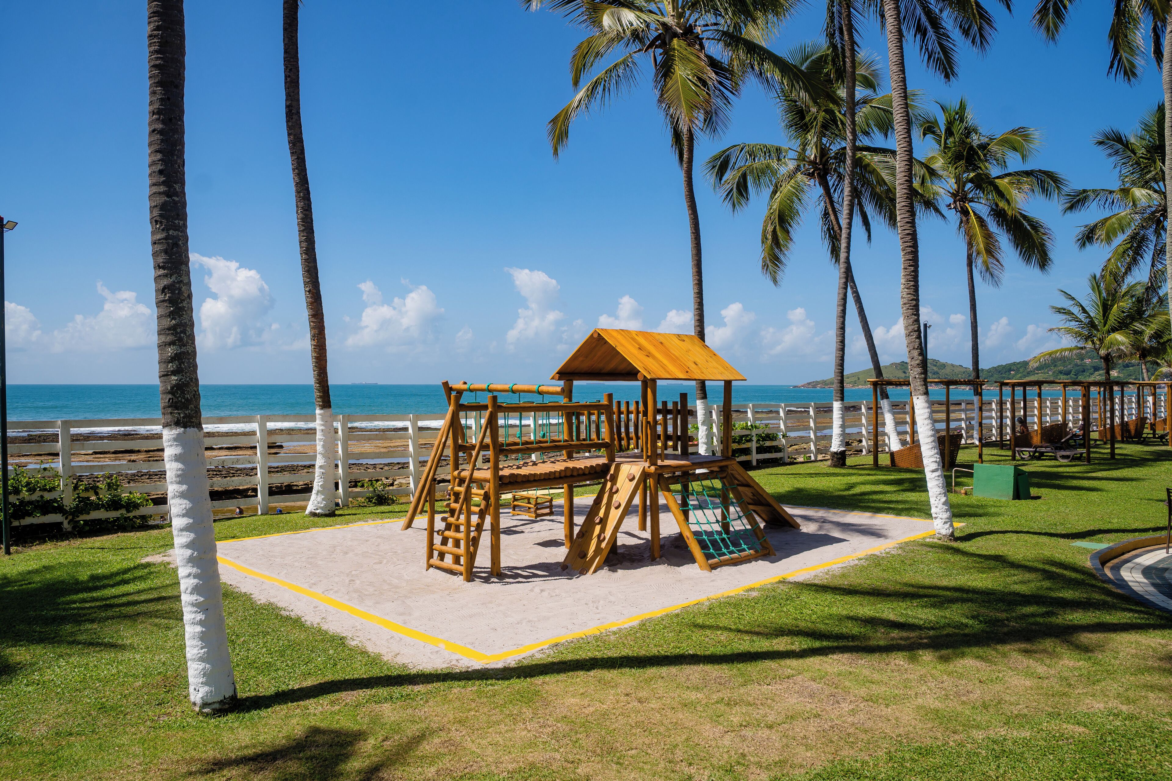 Children’s play area – outdoor
