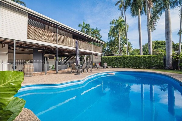 Pool - Tropical Escape in Coconut Grove (Coconut Grove)