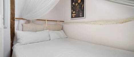 2 chambres, fer et planche Ă repasser, Wi-Fi, draps fournis