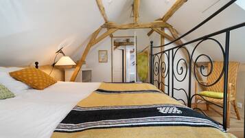 2 chambres, fer et planche Ă repasser, Wi-Fi, draps fournis