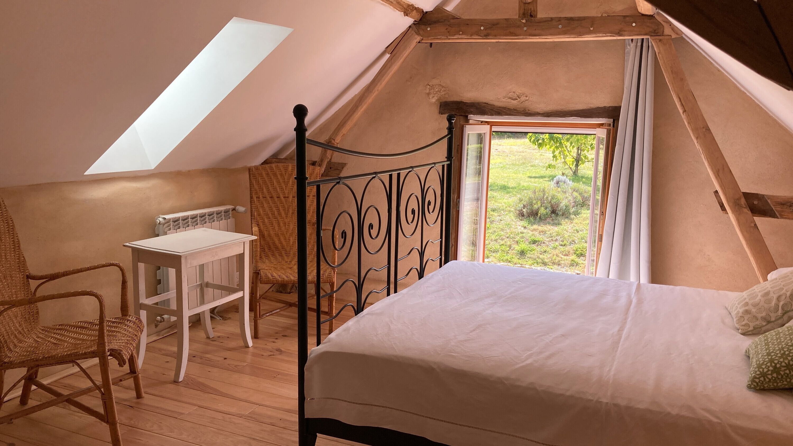 Bügeleisen/Bügelbrett, WLAN, Bettwäsche