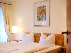WiFi, bed sheets - Apartment 'Dream Residence - 834' with Balcony and Wi-Fi (Hinterzarten)