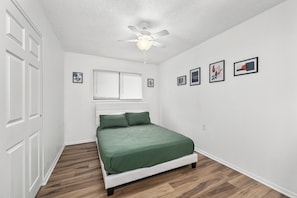 1 bedroom, iron/ironing board, WiFi, bed sheets